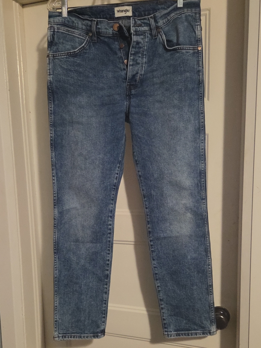 Wrangler Men's Light Blue Slim Straight Jeans .Button Fly